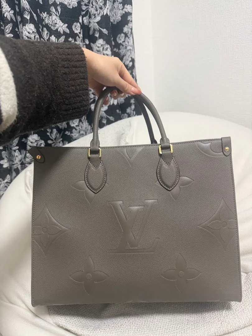 LOUIS VUITTON オンザゴー MM トゥルトレール